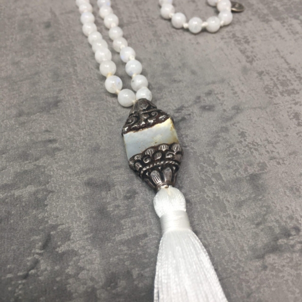 Collier Mala Moonstone zoom