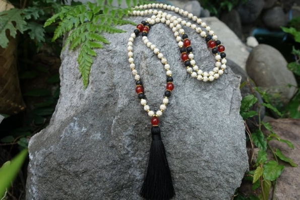 Collier Mala Enhancing 2