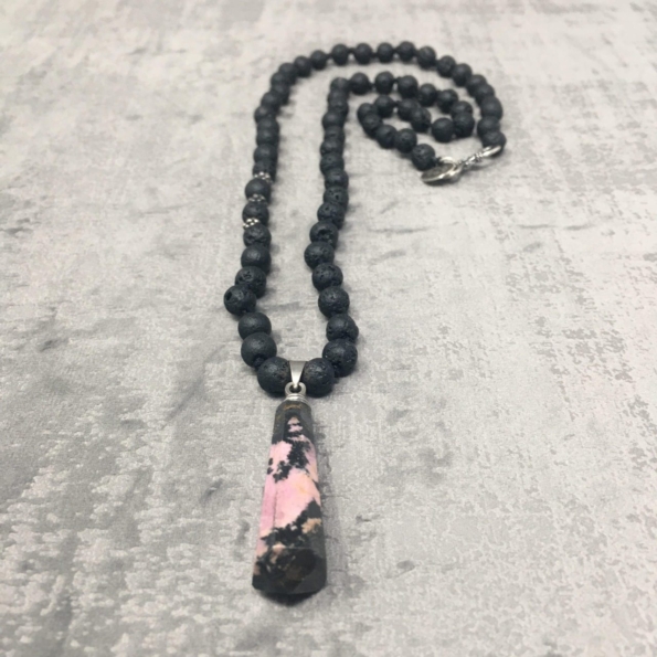 Collier Rhodonite 55cm zoom